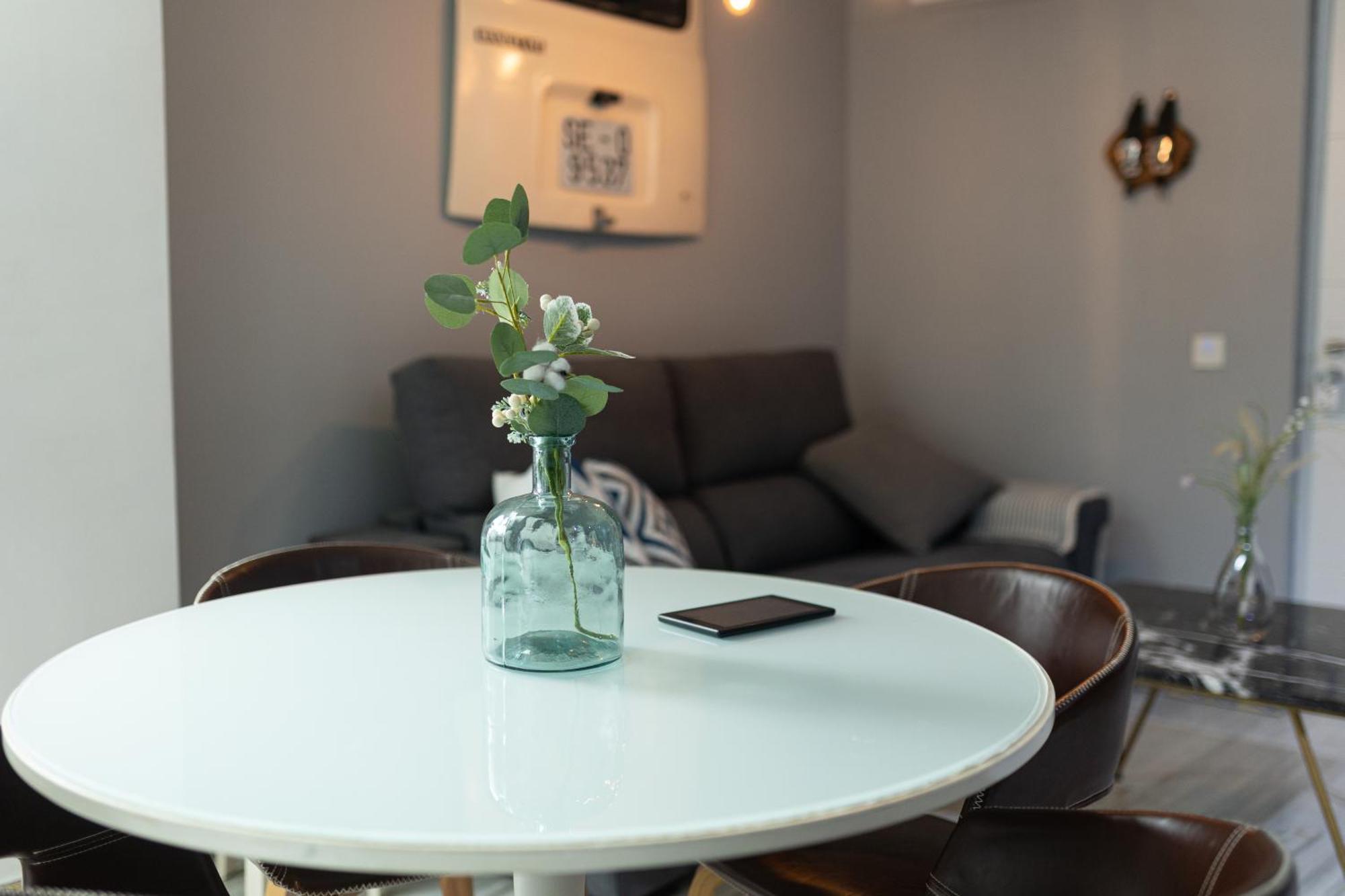 Singular Center Bikes Free Apartment